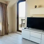 Apartment South On The