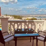 Apartment South On The